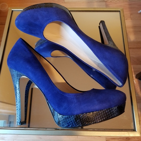 Calvin Klein Suede Pumps - Picture 3 of 4